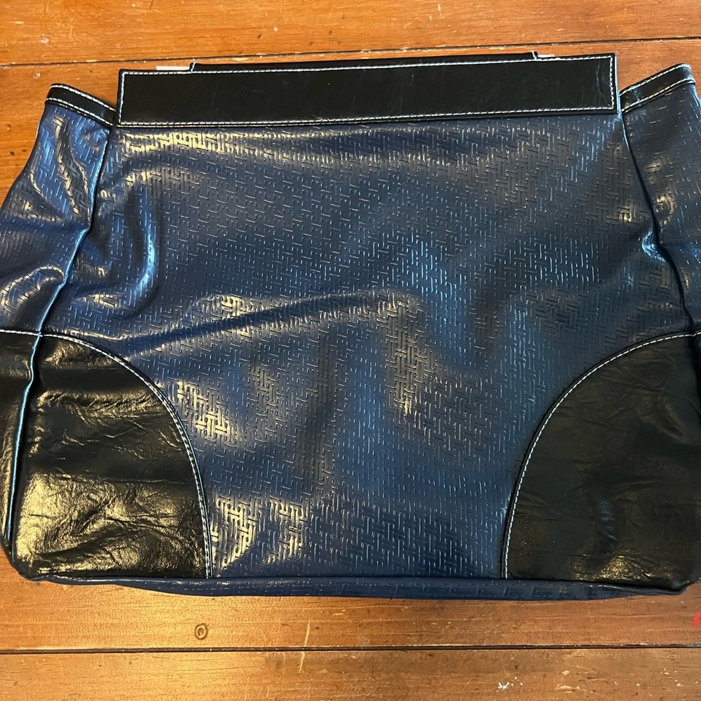 Miche Purses - image 3